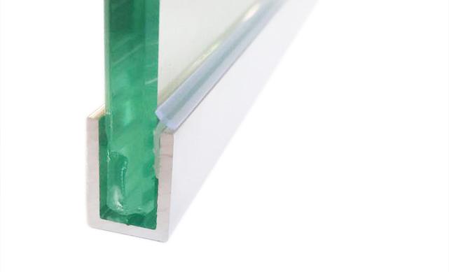 Уплотнитель прозрачный для П-образного алюминиевого профиля t756 (елочка) t755